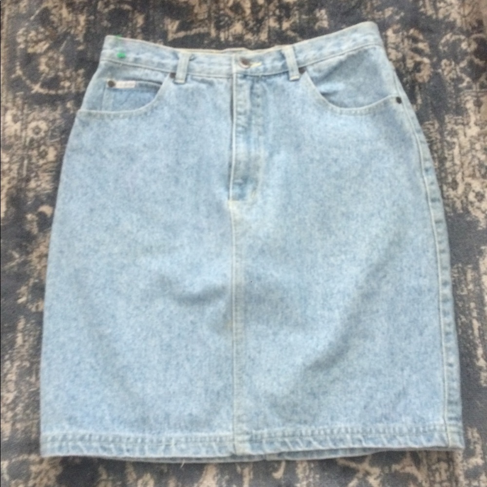 {SALE}🥂✨{Vintage} *High Waist *Denim Skirt•